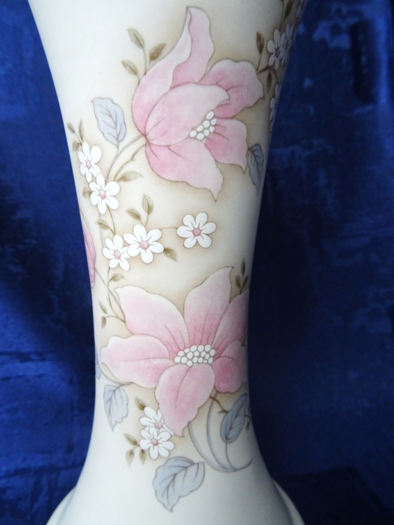 Image 1 of Vintage Aldridge Töpferei Longton Creme Vase