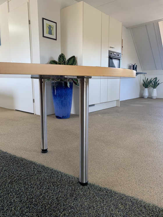 Image 1 of Handgefertigter Tropfen-Esstisch