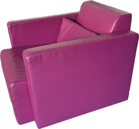 Image 1 of Jori Sessel