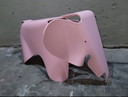 Charles & Ray Eames - Vitra - Elefant - Rosa