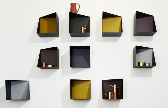 Image 1 of Bitte warten Sie, bis Sie an der Ludwig Storm Wallbox sitzen