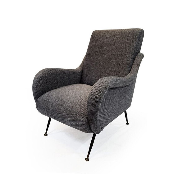 Image 1 of Vintage-Sessel mit Messingfüßen und grauer Stoffpolsterung, 1950er Jahre