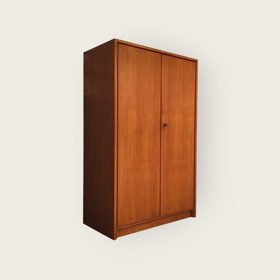 Image 1 of Mid Century Kleiderschrank