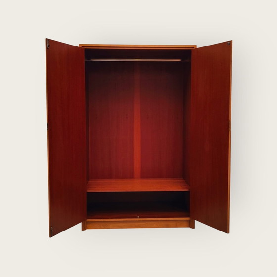 Image 1 of Mid Century Kleiderschrank