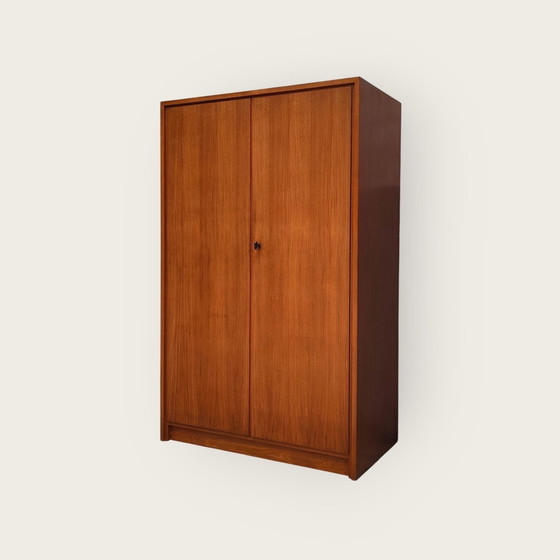 Image 1 of Mid Century Kleiderschrank