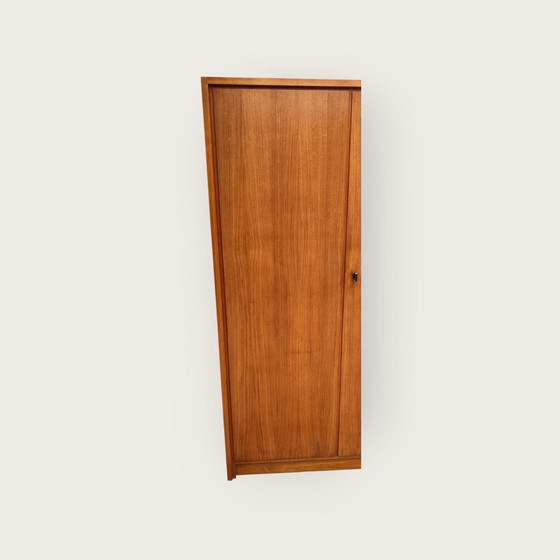 Image 1 of Mid Century Kleiderschrank