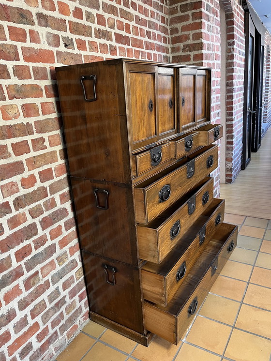 Image 1 of Antiker koreanischer Reisekoffer/Schrank