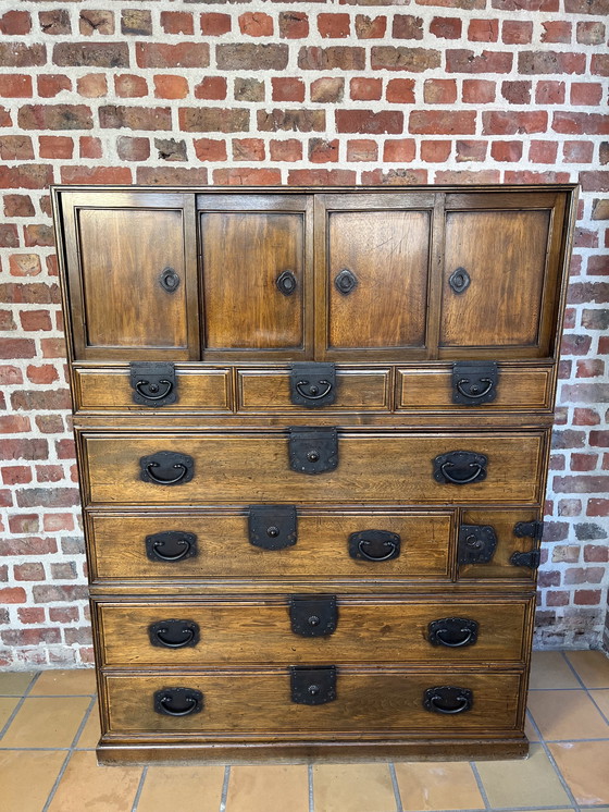 Image 1 of Antiker koreanischer Reisekoffer/Schrank