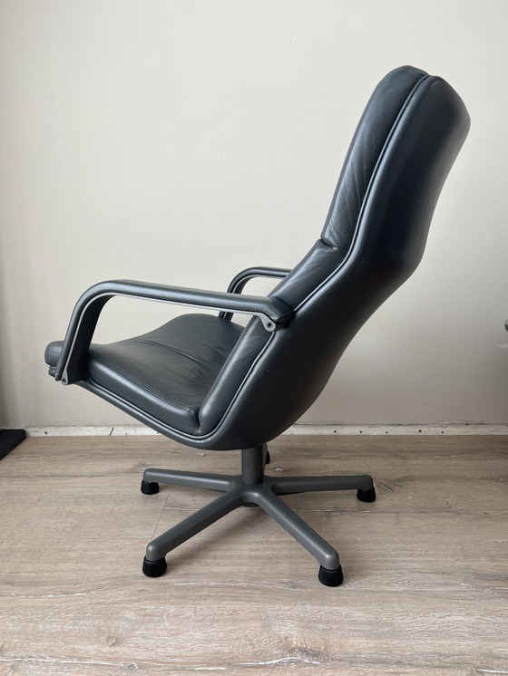 Image 1 of Artifort F154 Geoffrey D. Harcourt