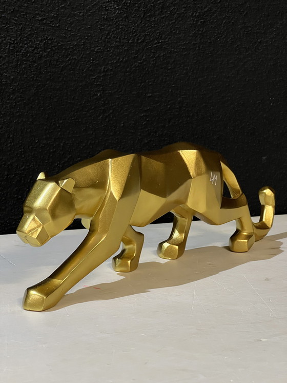 Image 1 of "Goldener Panther" Geometrische Kunstskulptur Heimdekoration