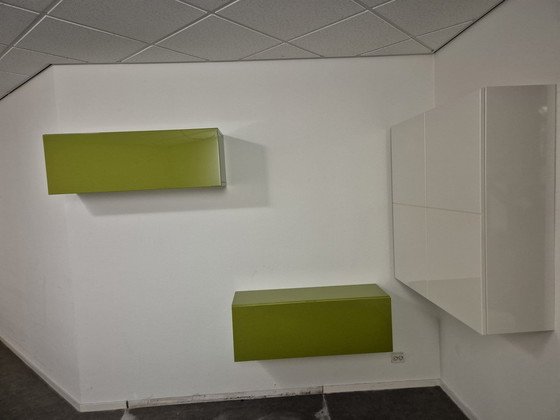 Image 1 of 2X Hulsta Lilac - Oberschrank - Grün - Hochglanz - Design