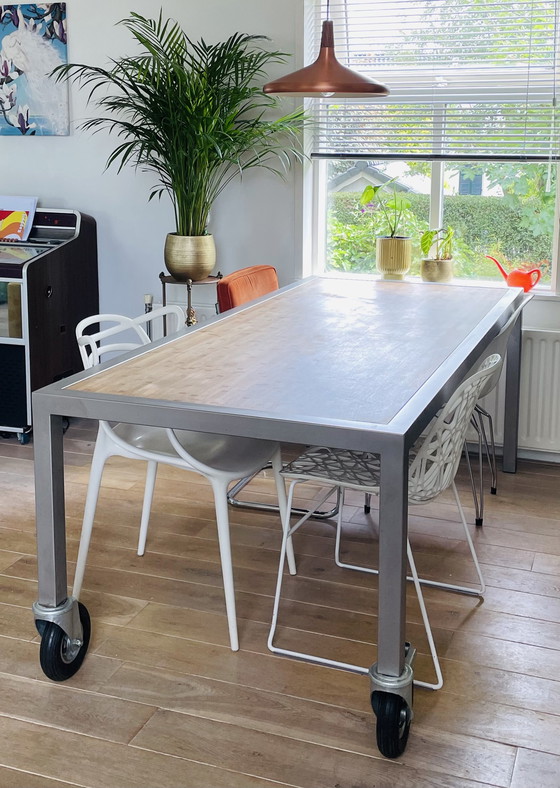 Image 1 of Design-Esstisch mit Bambusplatte