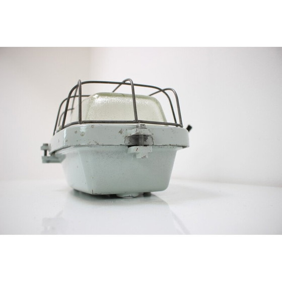 Image 1 of Vintage Industrie-Deckenleuchte Typ 511 32 01 aus Metall und Glas, Tschechoslowakei 1990