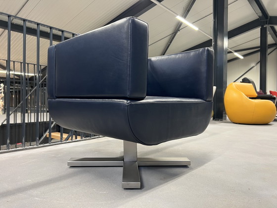 Image 1 of Jori Chillap Drehsessel aus blauem Leder