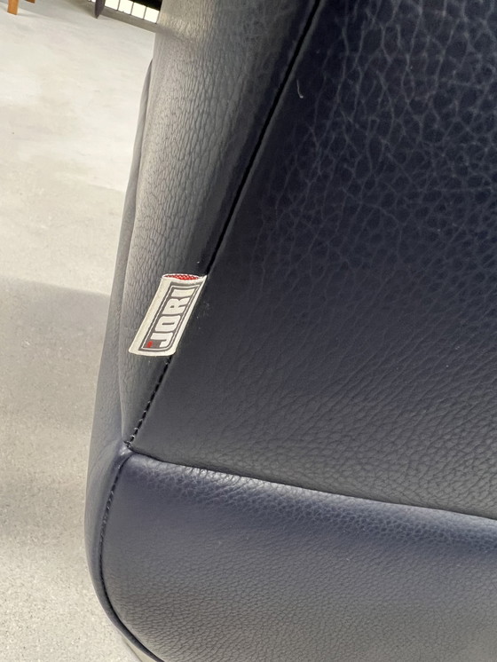 Image 1 of Jori Chillap Drehsessel aus blauem Leder