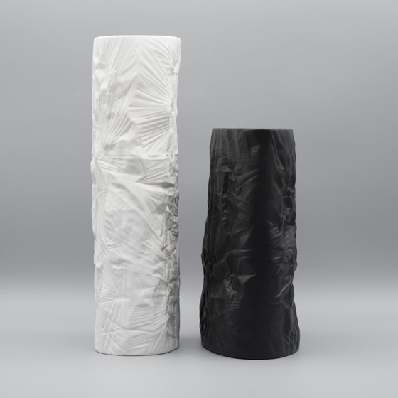 Image 1 of Martin Freyer Rosenthal Bisque Porcelaine Noire Papierrelief Vase Duo Op Art 70S