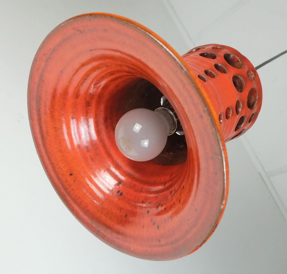Image 1 of Mitte des Jahrhunderts PENDANT LIGHT mit orangefarbenem Keramikschirm 1970er