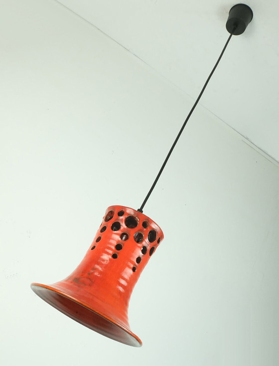 Image 1 of Mitte des Jahrhunderts PENDANT LIGHT mit orangefarbenem Keramikschirm 1970er
