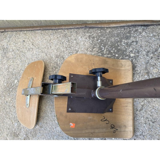 Image 1 of Vintage Industrie-Drehstuhl A aus Holz und Metall, 1950