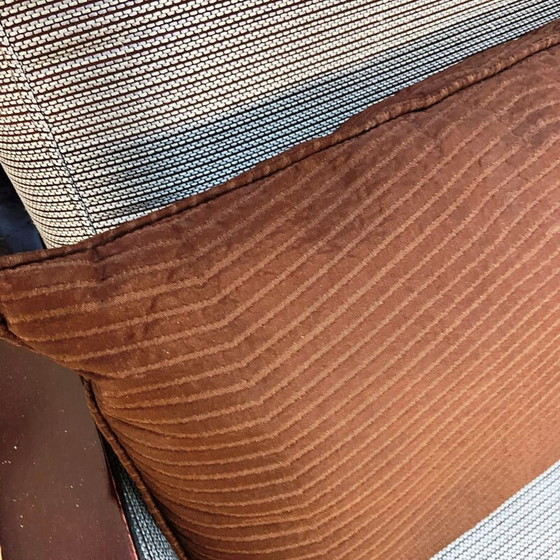 Image 1 of Vintage-Sessel aus dunklem Holz und Stoff