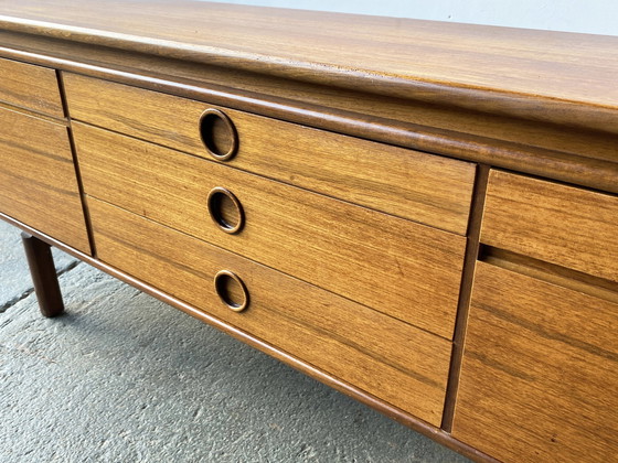 Image 1 of Mid-Century Modernes Teakholz-Sideboard von Avalon aus den 1960er Jahren