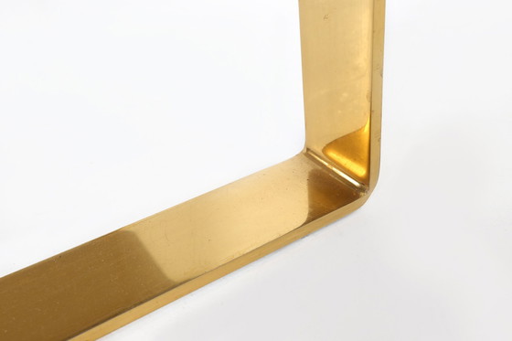 Image 1 of  Mid-Century Modern Couchtisch mit vergoldetem Sockel und Glasplatte, 1970er Jahre