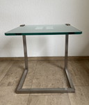 Ghyczy Beistelltisch + Lampe