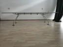 Norman Foster großer Tisch