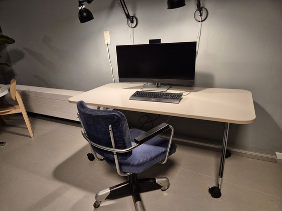 Image 1 of Gispen 358