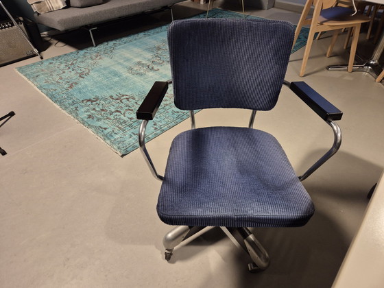 Image 1 of Gispen 358