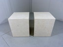 2x italienische Travertin-Sockel