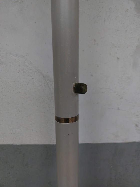 Image 1 of 80 hellgraue Stehleuchte