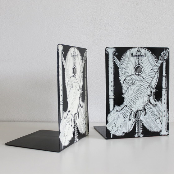 Image 1 of 2x Strumenti Musicali von Piero Fornasetti Boekensteun