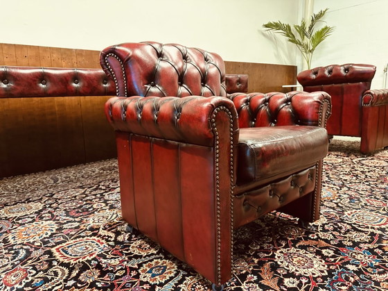 Image 1 of Die Marke Chesterfield Esstisch mit Esszimmerstühlen