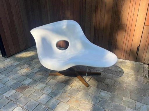 Ikonische Vitra "La Chaise" Weiß Skala & Holz Basis Lp €10.000