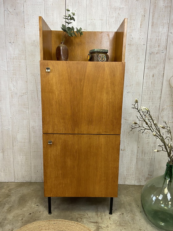 Image 1 of Modernistischer Kleiderschrank