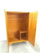 Jiri Jiroutek Furnier Kleiderschrank