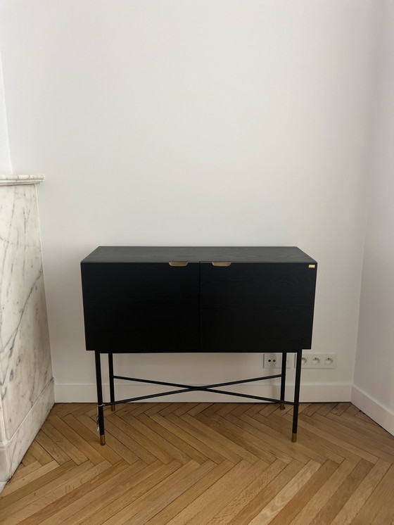 Image 1 of Buffet Schrank minimal schwarz mit hohen Beinen