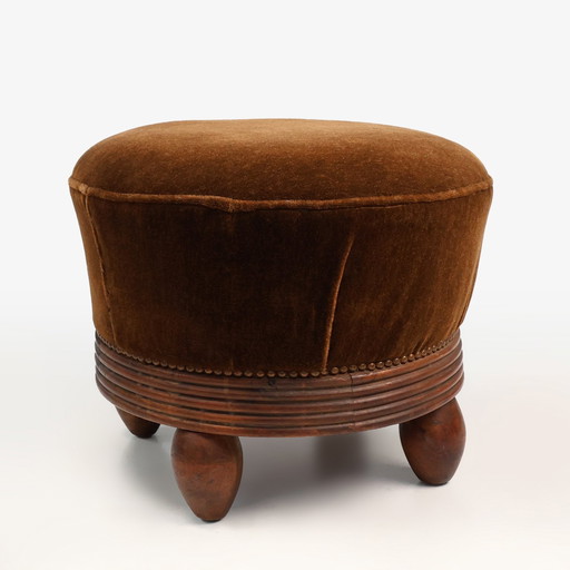 Eleganter runder Art-Déco-Pouf mit Samtpolsterung, Frankreich ca. 1925