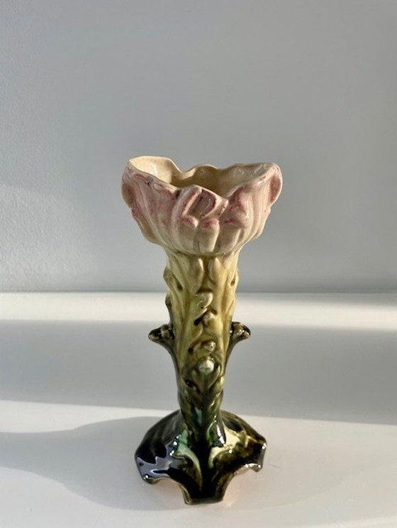 Image 1 of Bunte figurative Blumenstielvase - Jugendstil Majolika