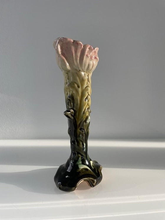 Image 1 of Bunte figurative Blumenstielvase - Jugendstil Majolika