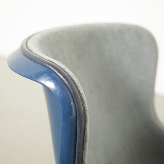 Image 1 of Artifort Blue Spirit Stadium Schalensitz