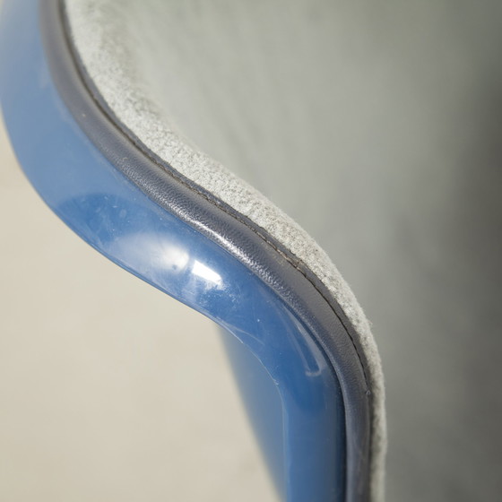 Image 1 of Artifort Blue Spirit Stadium Schalensitz