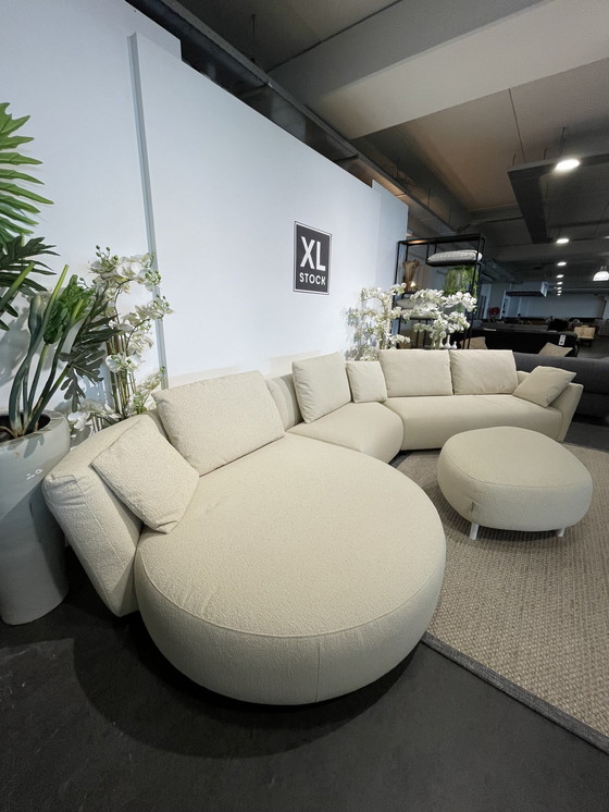 Image 1 of Wow Outdoor