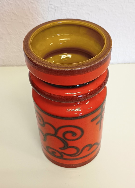 Image 1 of Flora Gouda-Vase