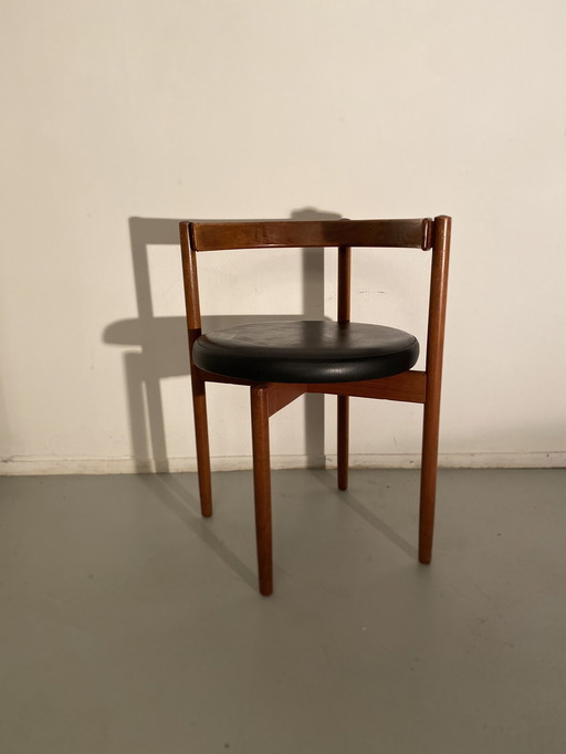 Hugo Frandsen Stuhl mit runder Rückenlehne