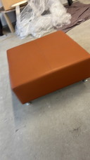 Moderner Hocker