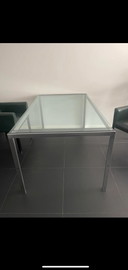 Metaform-Esstisch Glas