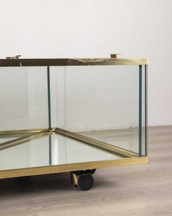 Image 1 of Vintage 1960S Couchtisch in goldenem Messing und Kristall italienisches Design