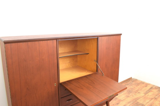 Image 1 of Mid Century Dänisches Teakholz-Highboard, 1960er Jahre.